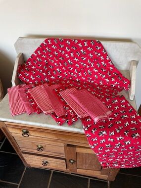 VINTAGE Red Cow Print Tablecloth (2) and Napkin (8) Set